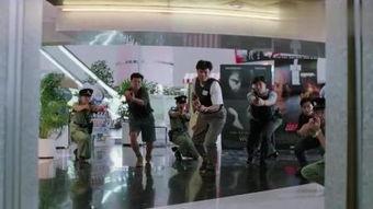 电梯国产微电影在线观看,电梯里的温情瞬间